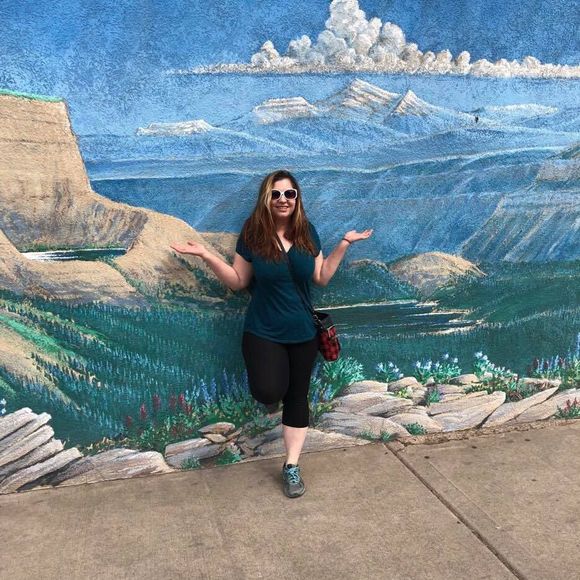 Meet your Posher, Taylor - Picture 1 of 1